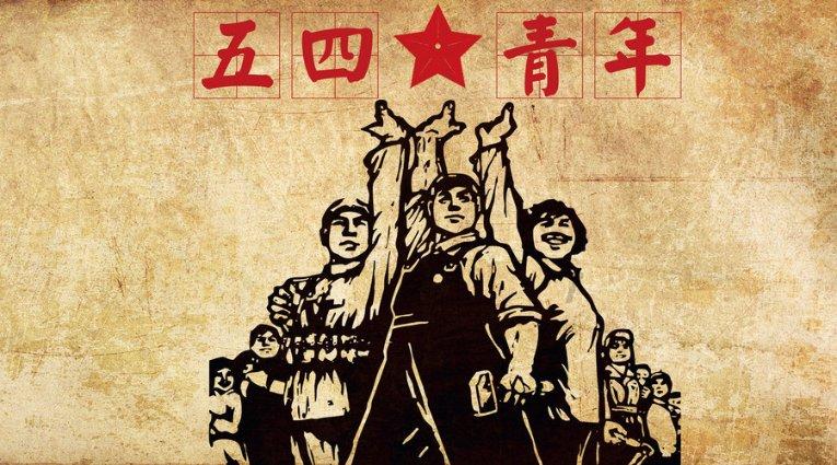 1月27日,重庆,重庆华蓥山迎来降雪,市民纷纷打卡拍照,但…,好像车掉沟里也成了打卡点